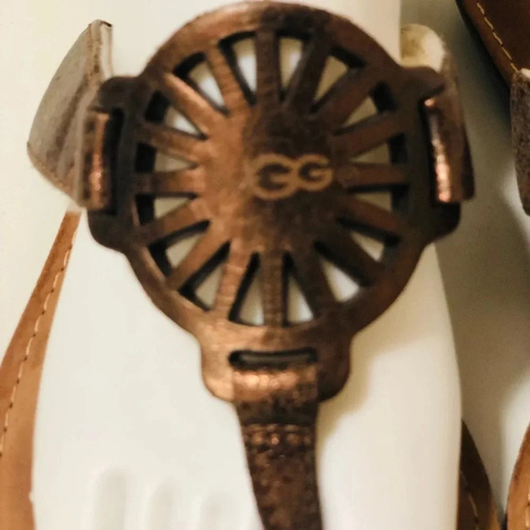 UGG soft furry sandle - Picture 2 of 6